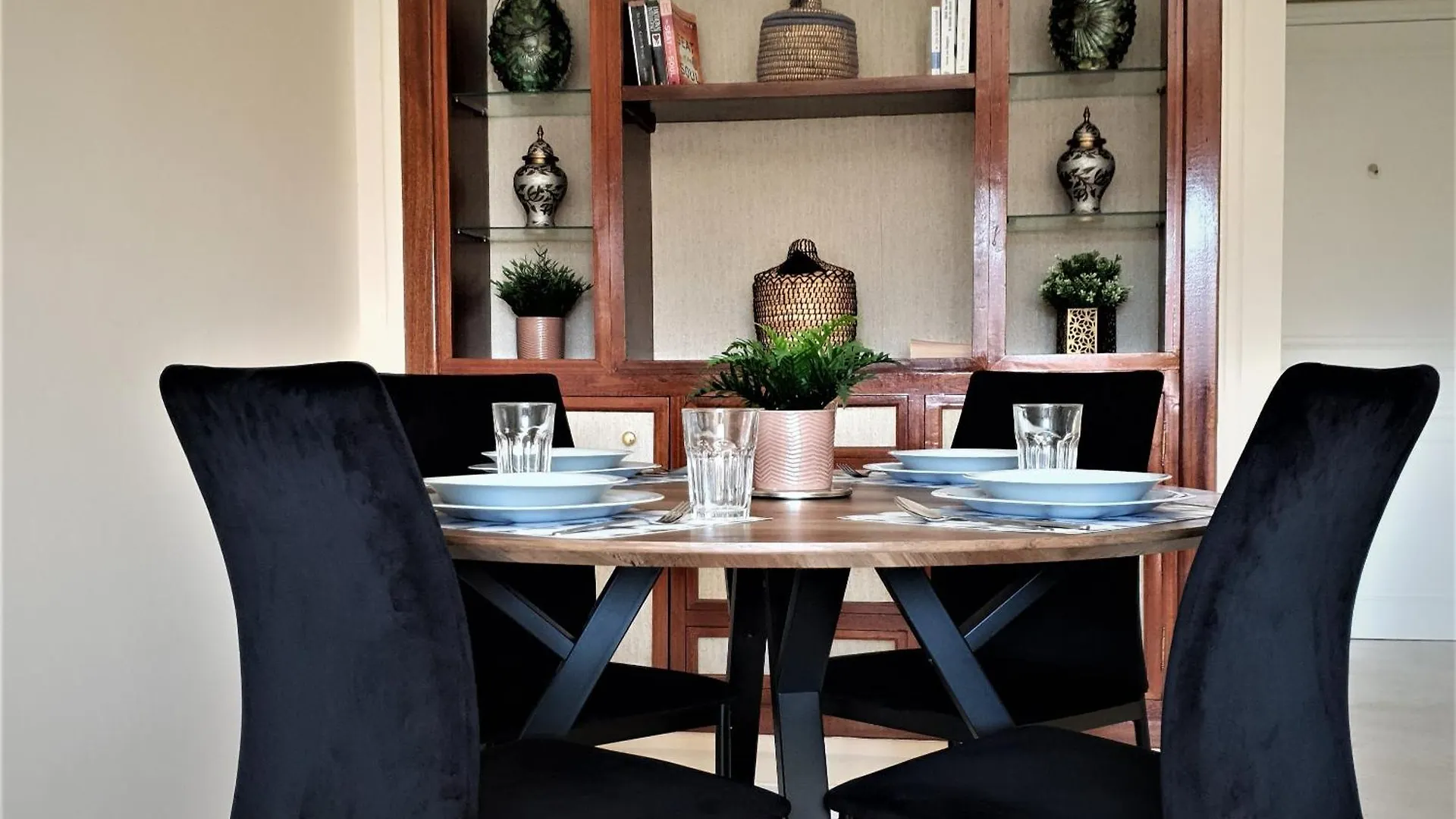 ☆Hivernage☆ Charming , Spacious & Bright With Pool Marrakesh